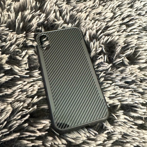 IPHONE CARBON FIBRR CASE - Picture 1 of 5